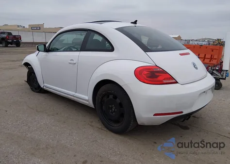 2015 Volkswagen Beetle 1.8T из США, поврежденный, VIN 3VWJ17AT2FM603473